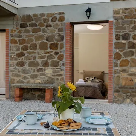 Podere Belsogno-camera Rosmarino Gæstehus